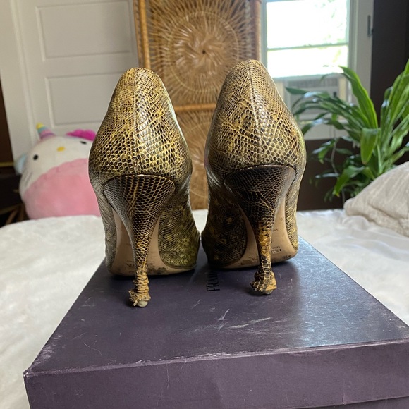 Vintage Prada snakeskin pumps - Picture 7 of 9